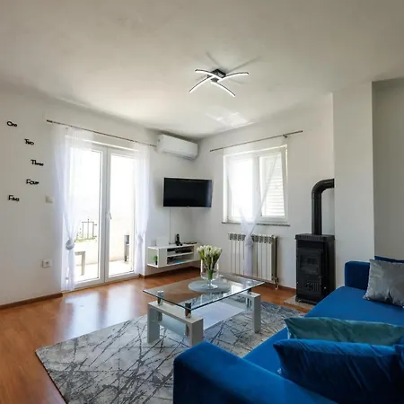 Apartment La Vista E' Bella *